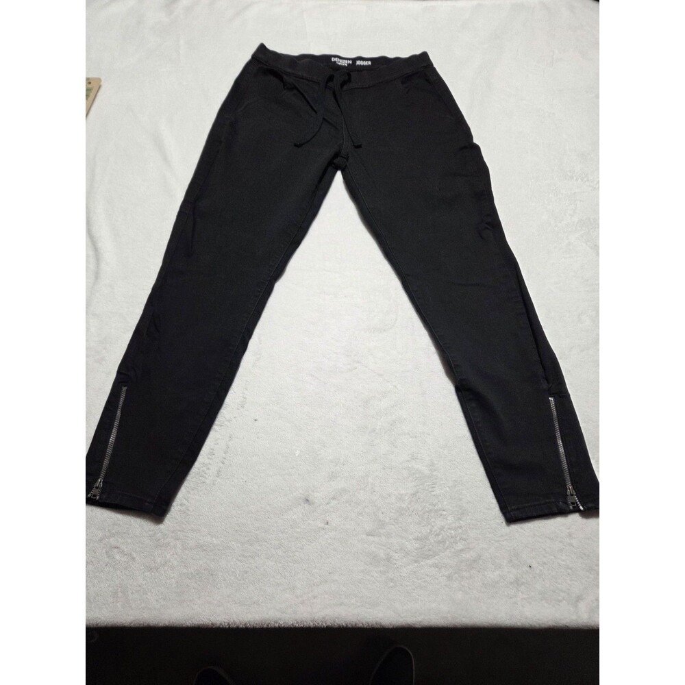 Levi Denizen Black Joggers Size 7 with Ankle Zippers Pull On Style Waist 28